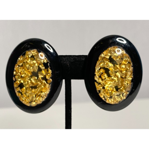 Oval Stud Earrings Black Enamel Framing Gold Tone Chip Inlay Clip On - Picture 6 of 7